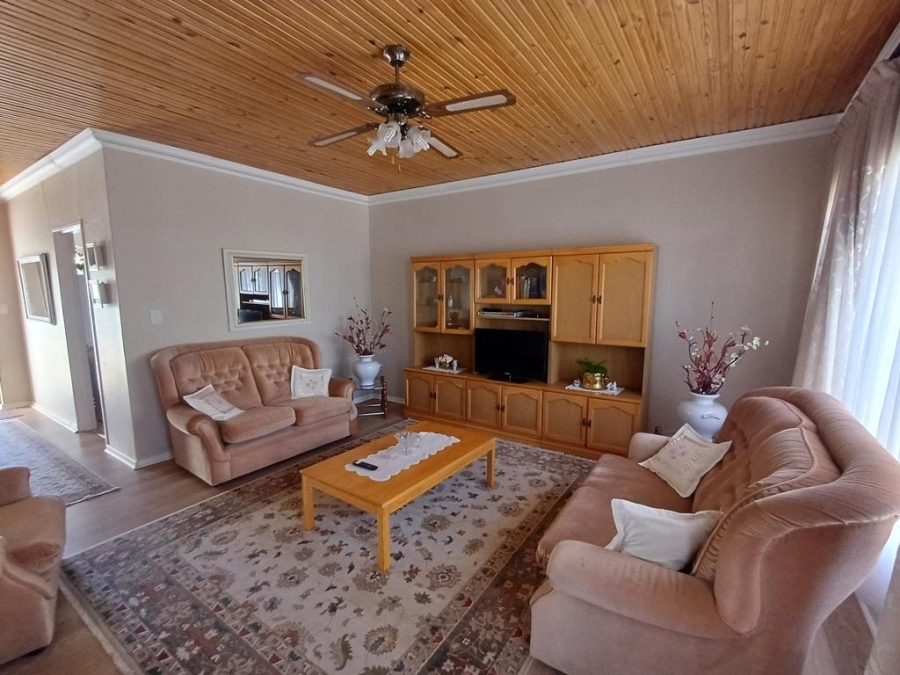 3 Bedroom Property for Sale in Pellissier Free State